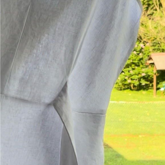 White linen jumpsuit with tulip cut legs - Picture 5 of 5